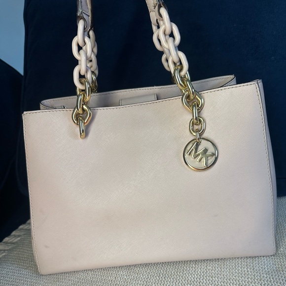 Michael Kors Blush Shoulder Bag - Picture 3 of 11